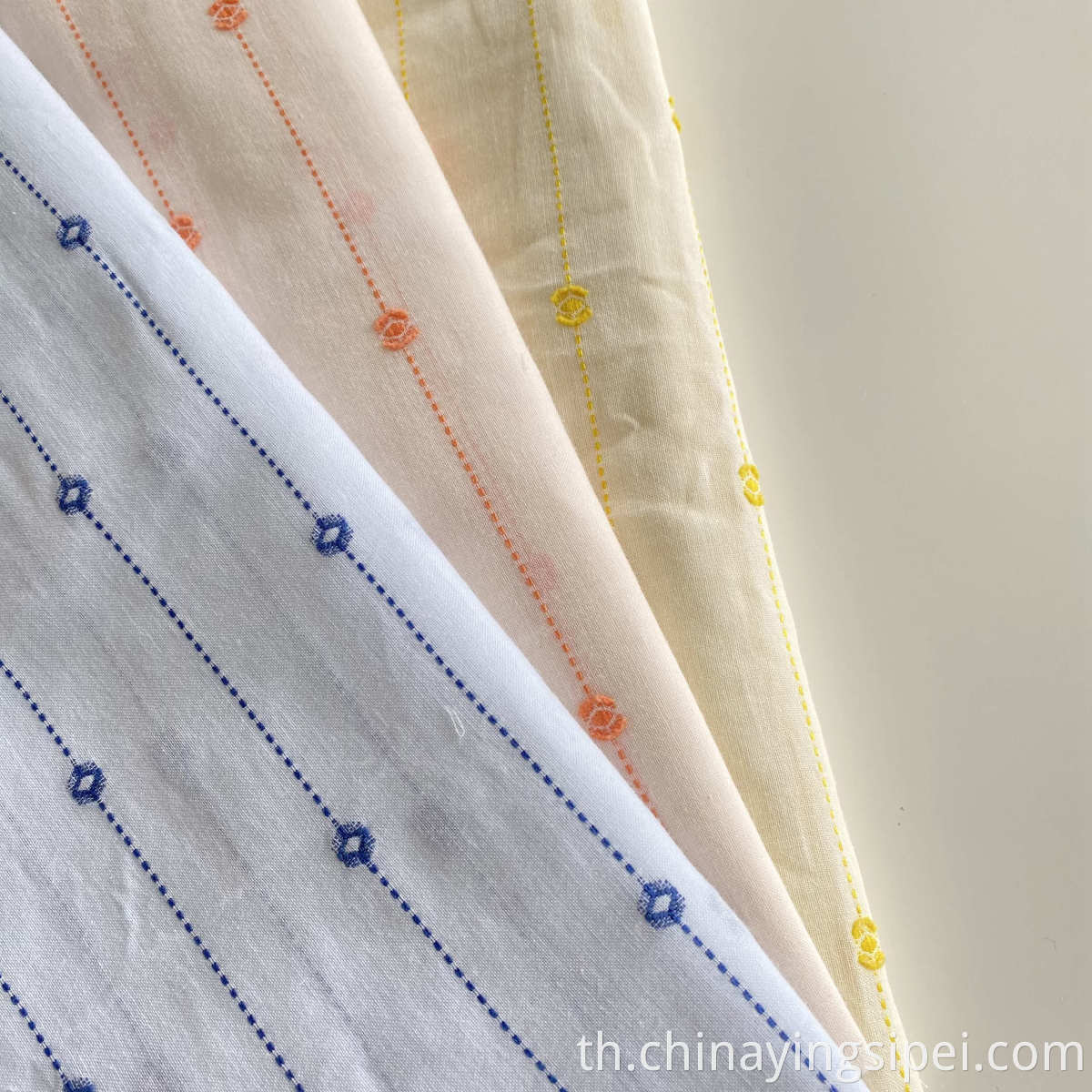 การผลิตร้อนการผลิตฝ้ายบริสุทธิ์ Jacquard 100% ผ้าฝ้ายม้วนสำหรับเสื้อผ้า